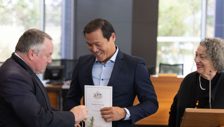 Shire Welcomes 10 New Australian Citizens for Refugee Week
